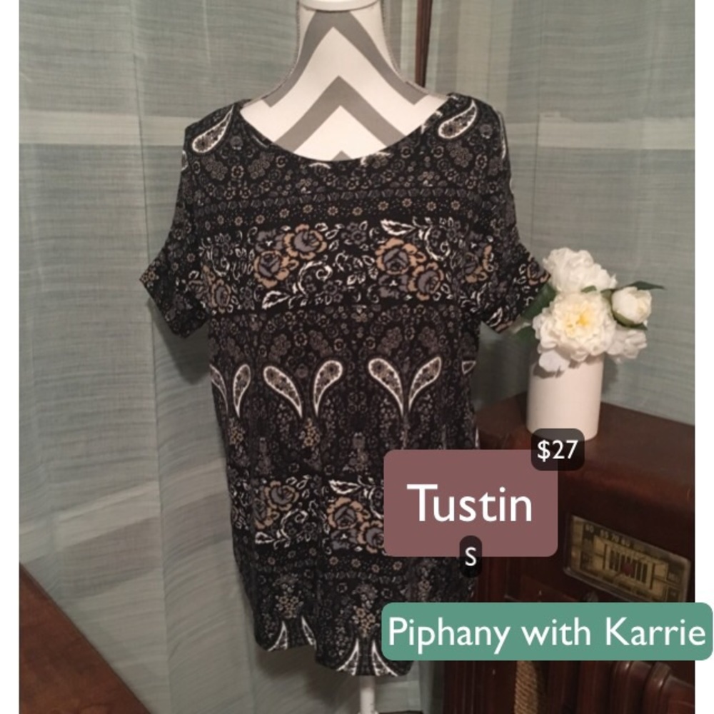 Short sleeve tunic